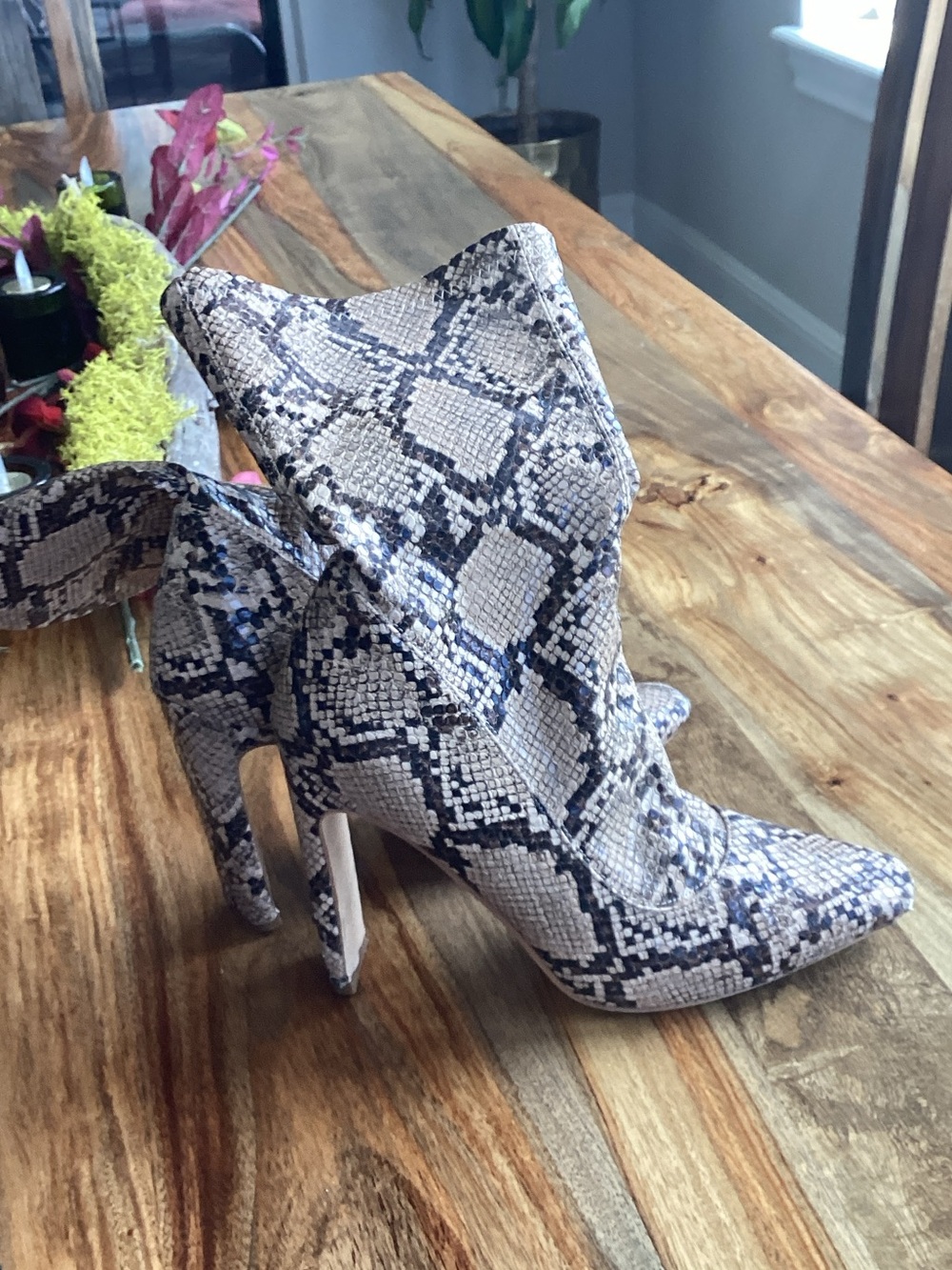 Women’s Snake-Print Pointed Toe Stiletto Ankle Boots - Gray/Black